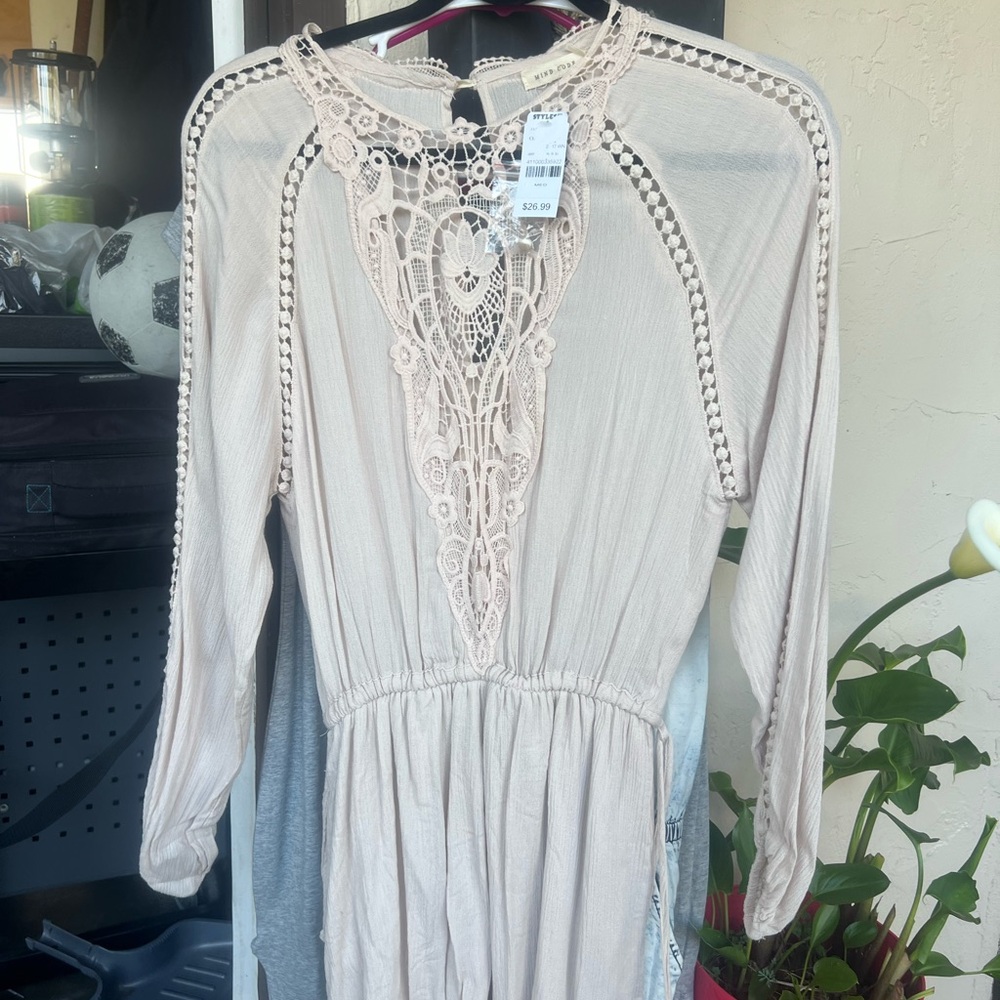 Elegant Lace Detail Cream Dress